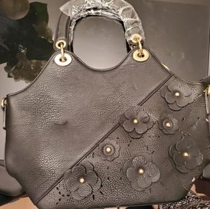 Black purse - New w/o tags